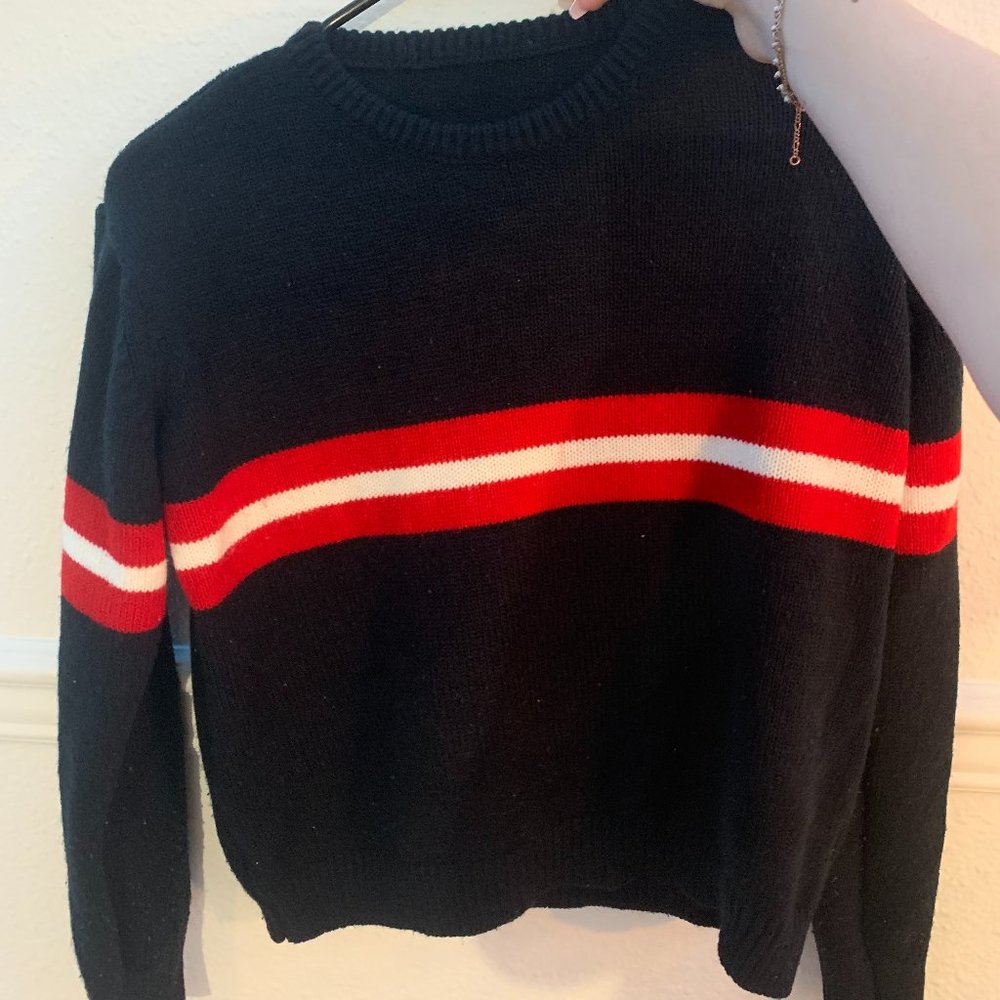 LONG SLEEVE BRANDY MELVILLE SWEATER!!